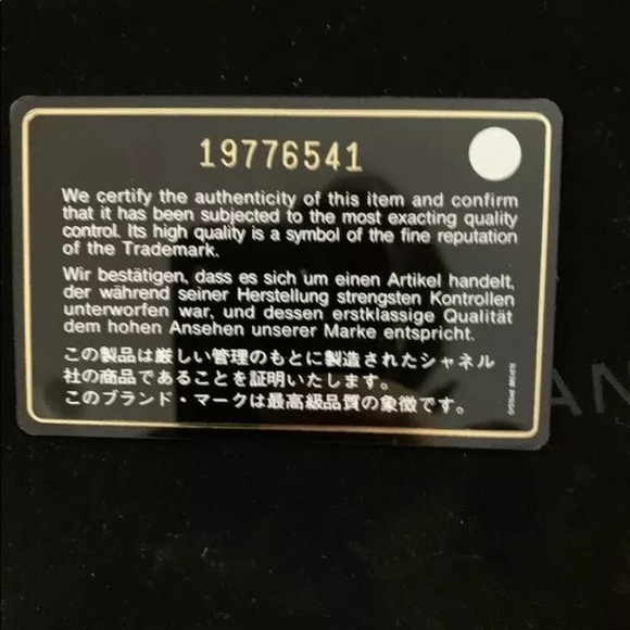 ❤️Authentic Chanel Lambskin Quilted Leather Wallet - Picture 7 of 12